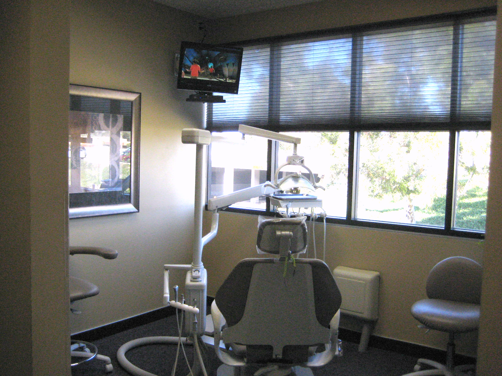 Laguna Hills Dentist - Saddleback Dentistry and Orthodontics